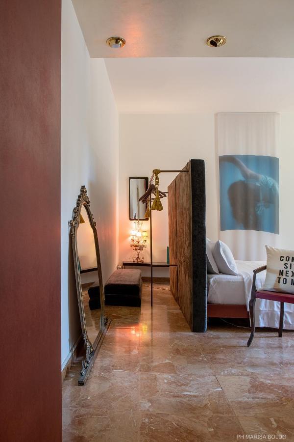 Billie'S Flat Red - Art & Design Apt In Verona Historic Centre Luaran gambar
